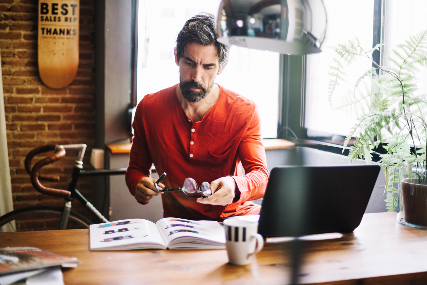 How to Market and Sell Your Freelance Services in 2026