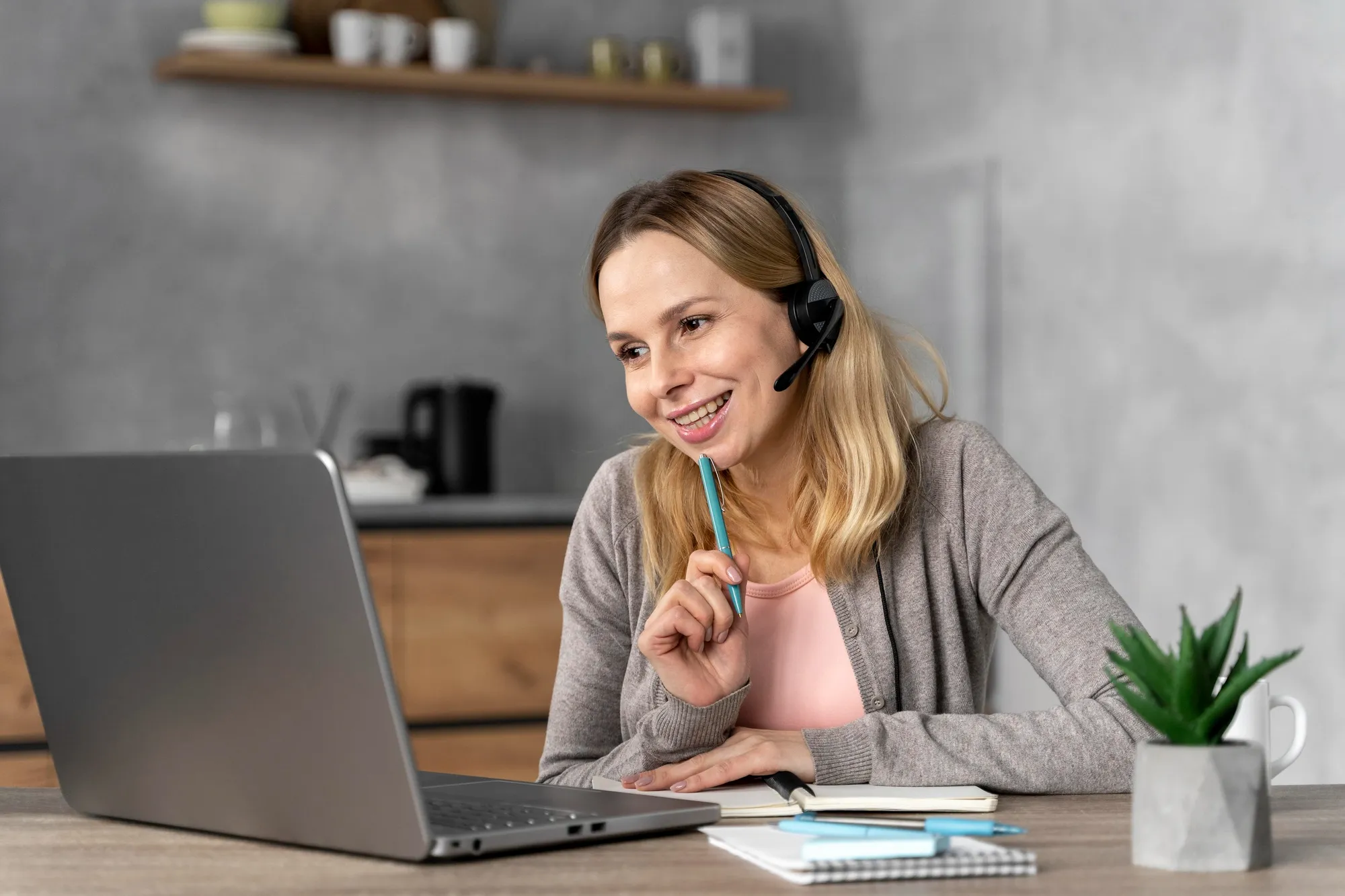 How to Hire Virtual Assistant in the USA 2026 - Costs, Process Guide