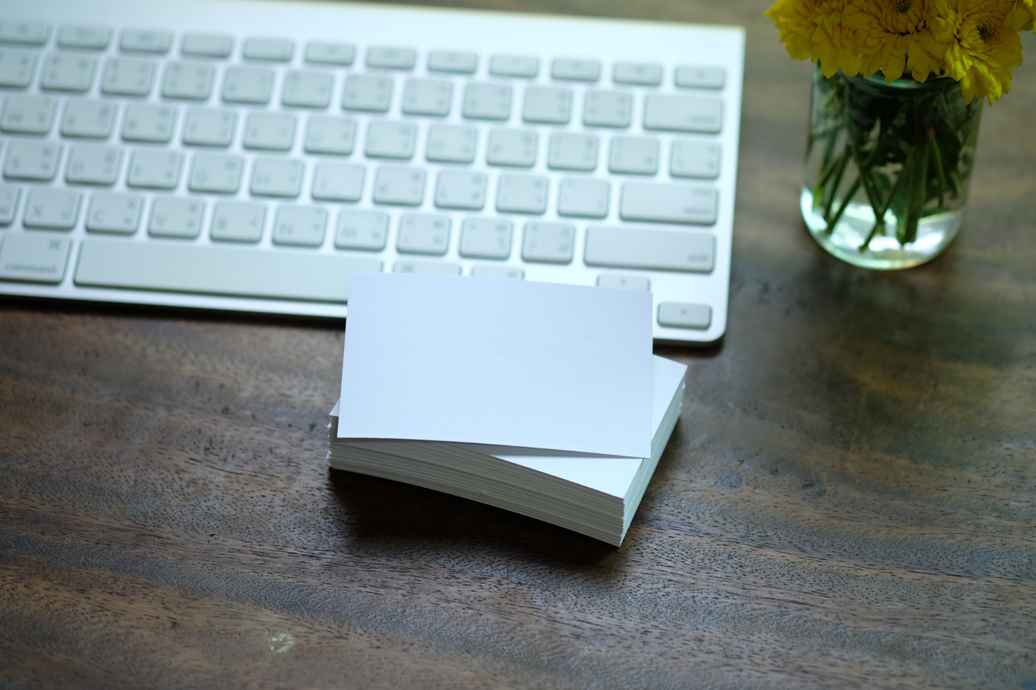 What Size Is a Business Card? Global Size Guide 2026