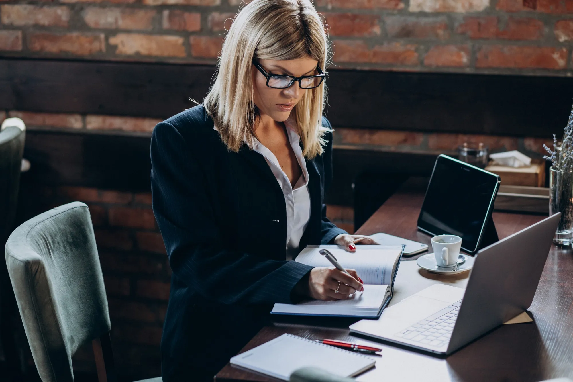 How Much Does It Cost to Hire a Bookkeeper in 2026?