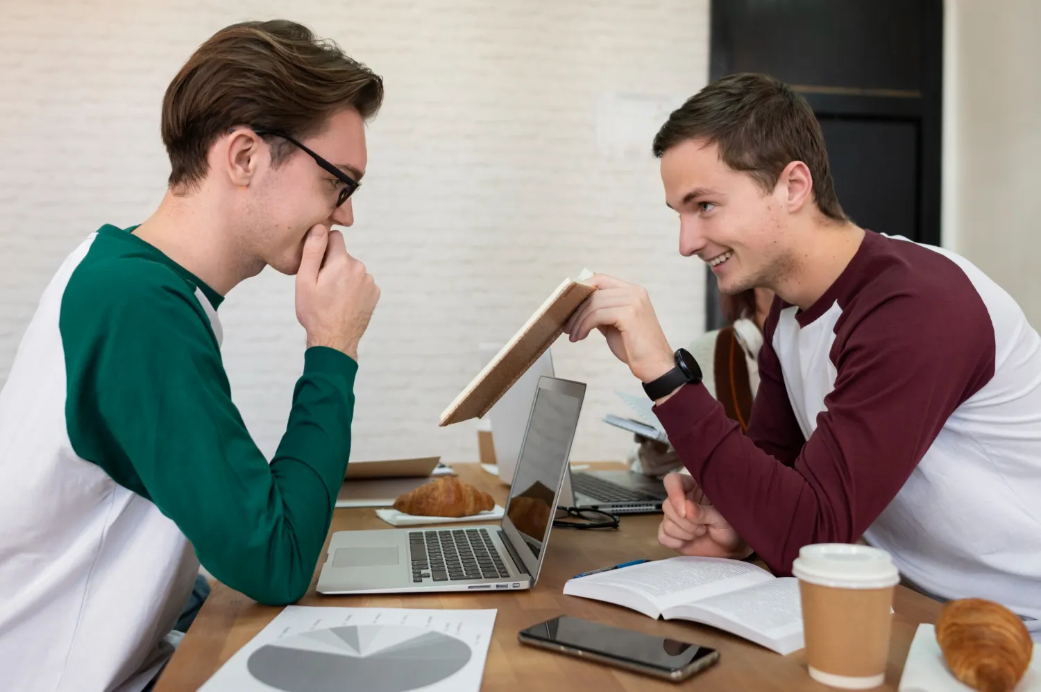 The Complete Guide Freelancer vs Contractor 2026
